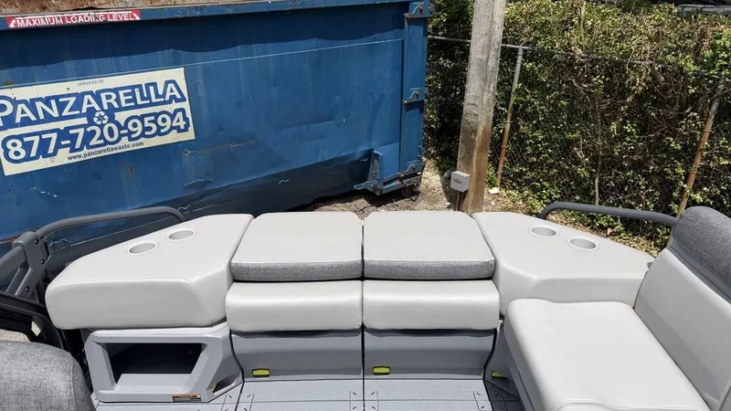 Slide: The Image of Sea-Doo Switch Sport™ 21 - 300 Hp Galvanized 2026 - 11