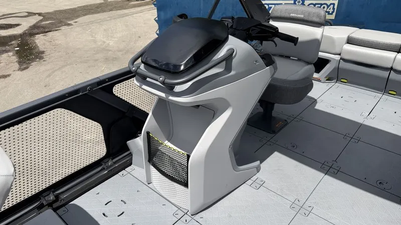 Slide: The Image of Sea-Doo Switch Sport™ 21 - 300 Hp Galvanized 2026 - 18