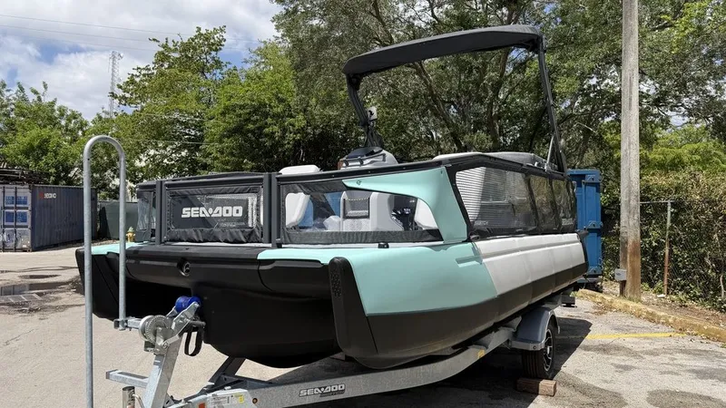 Slide: The Image of Sea-Doo Switch Sport™ 21 - 300 Hp Galvanized 2026 - 5