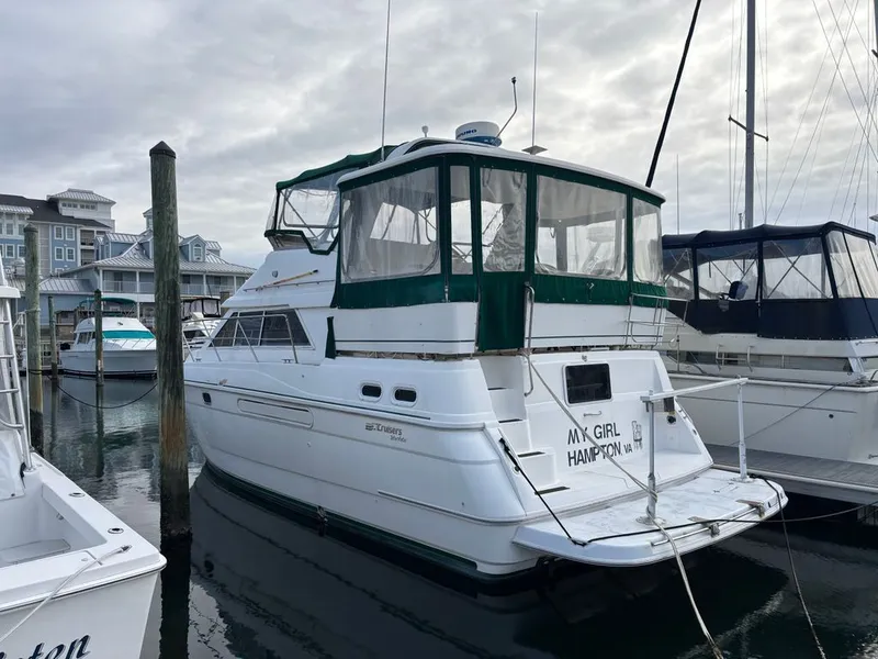 Slide: The Image of Cruisers Yachts 3650 Aft Cabin 1997 - 17