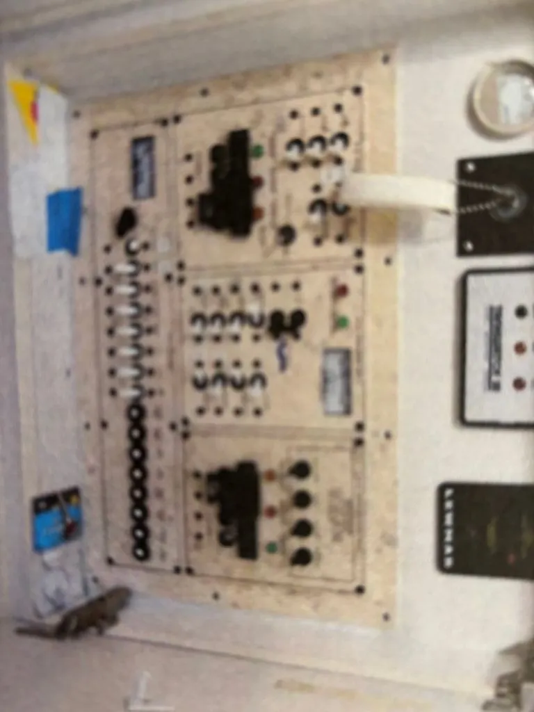 Slide: The Image of Cruisers Yachts 3650 Aft Cabin 1997 - 21