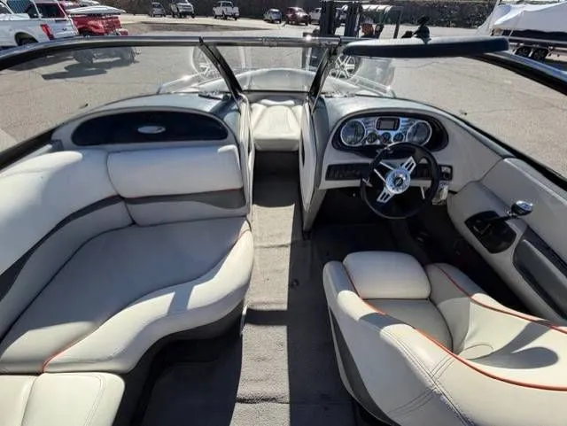 Slide: The Image of Malilbu Wakesetter 23 LSV 2006 - 16