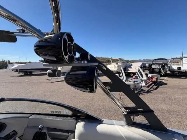 Slide: The Image of Malilbu Wakesetter 23 LSV 2006 - 9