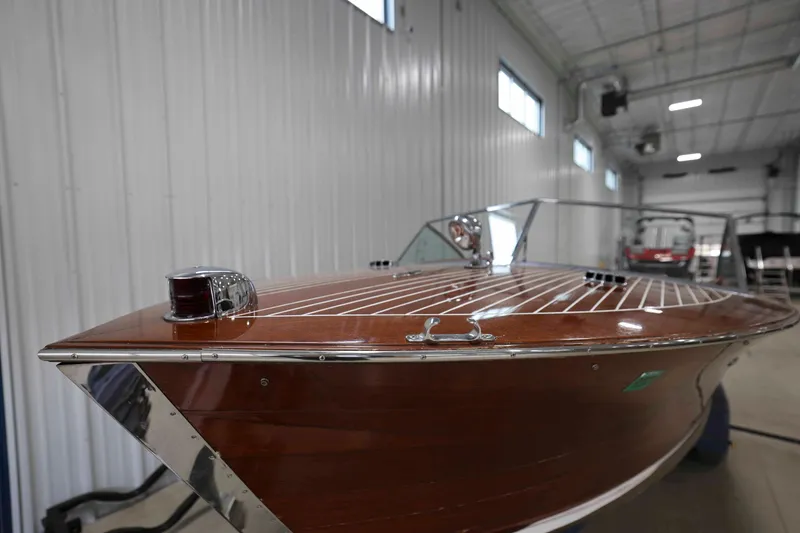 Slide: The Image of Grand Runabout 1985 - 20