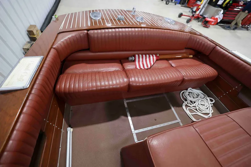 Slide: The Image of Grand Runabout 1985 - 5