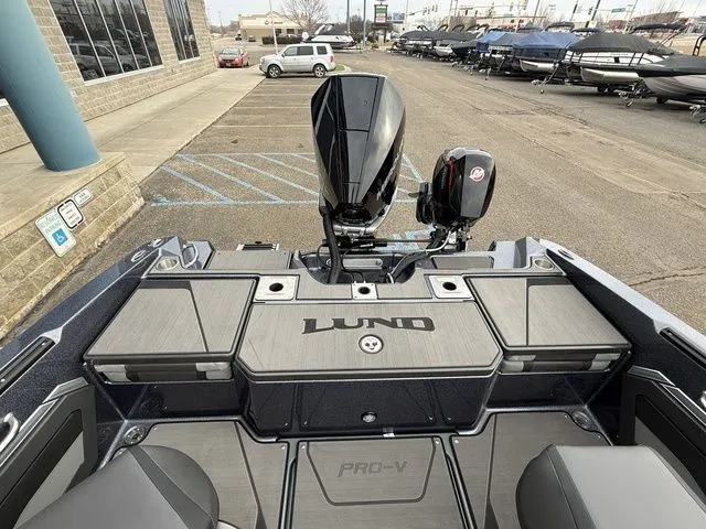 Slide: The Image of Lund 202 PRO-V GL Sport 2026 - 11