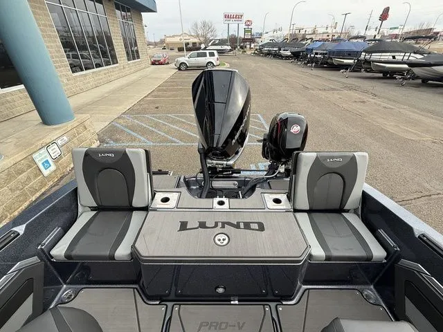 Slide: The Image of Lund 202 PRO-V GL Sport 2026 - 12