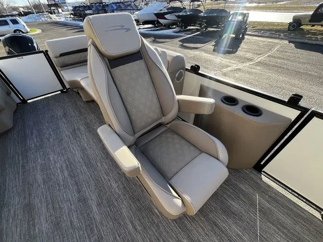 Slide: The Image of Bennington 22SSR Lux TriToon Pontoon 2026 - 16