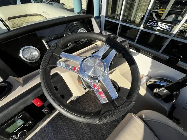 Slide: The Image of Bennington 22SSR Lux TriToon Pontoon 2026 - 19