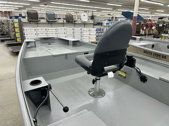 Slide: The Image of Xtreme Boats Brute 1654 Ss 2026 - 6