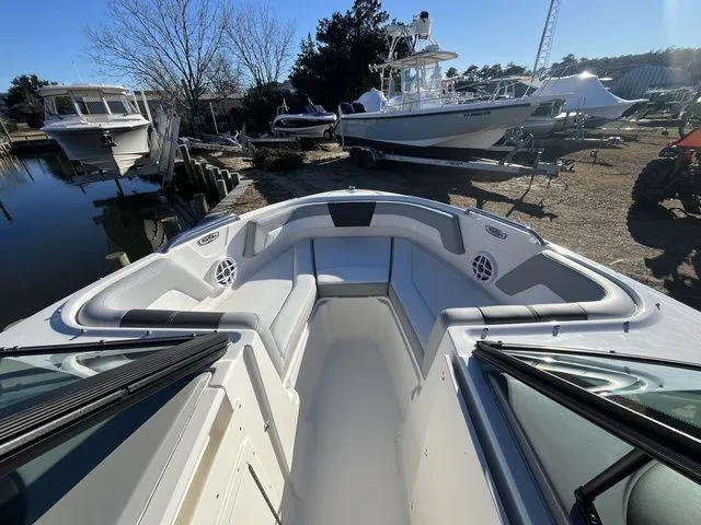 Slide: The Image of Chaparral 21 SSi OB 2026 - 8