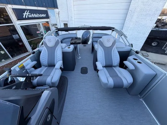 Slide: The Image of Godfrey Monaco 235 SBC - Yamaha 200 2026 - 6