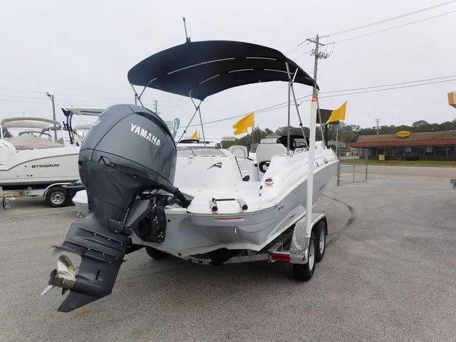 Slide: The Image of Stingray 212 SC 2026 - 7