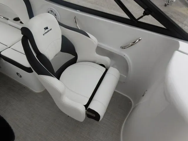 Slide: The Image of Stingray 231 DC 2026 - 16