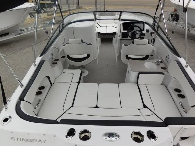 Slide: The Image of Stingray 231 DC 2026 - 9