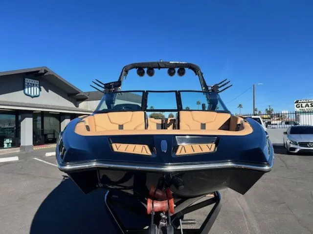 Slide: The Image of MasterCraft XT24 2022 - 3