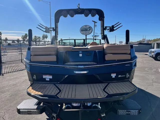 Slide: The Image of MasterCraft XT24 2022 - 7