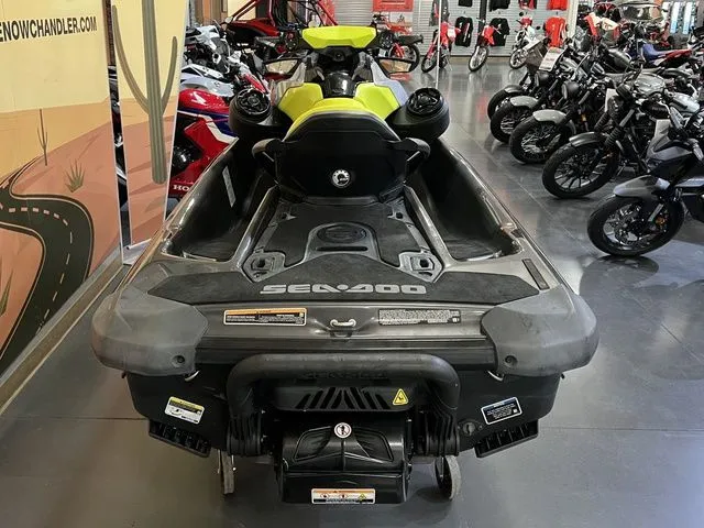 Slide: The Image of Sea-Doo GTR 230 2020 - 5