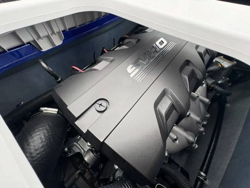 Slide: The Image of Yamaha Waverunner GP SVHO w/ Audio 2025 - 18