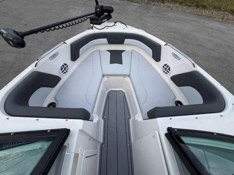 Slide: The Image of Chaparral 21 SSi Ski & Fish OB 2026 - 67