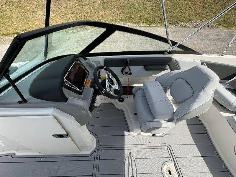 Slide: The Image of Chaparral 21 SSi Ski & Fish OB 2026 - 70