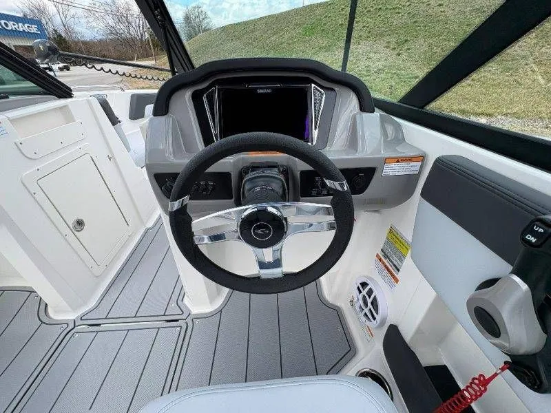 Slide: The Image of Chaparral 21 SSi Ski & Fish OB 2026 - 72