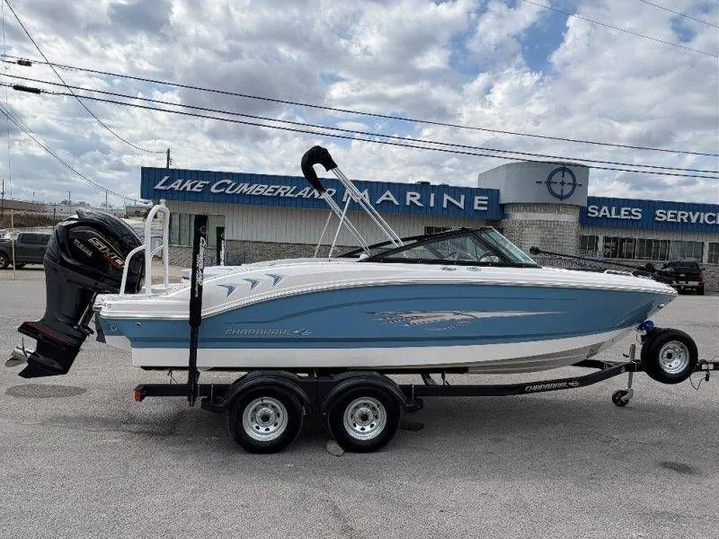Slide: The Image of Chaparral 21 SSi Ski & Fish OB 2026 - 84