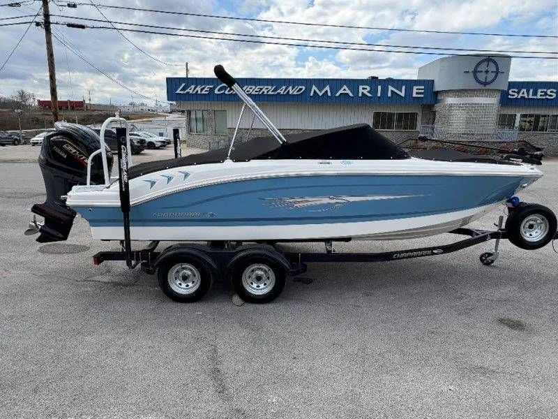 Slide: The Image of Chaparral 21 SSi Ski & Fish OB 2026 - 98