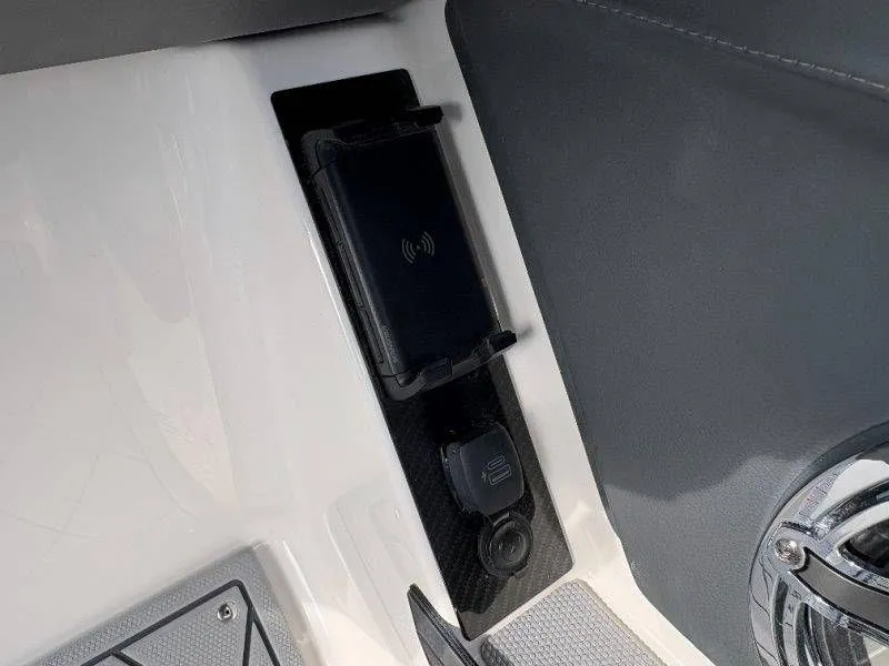 Slide: The Image of Chaparral GTS 6 2026 - 33