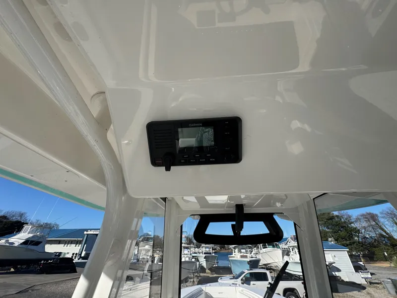 Slide: The Image of Garmin device on Regulator 31 boat, year 2022. - 21
