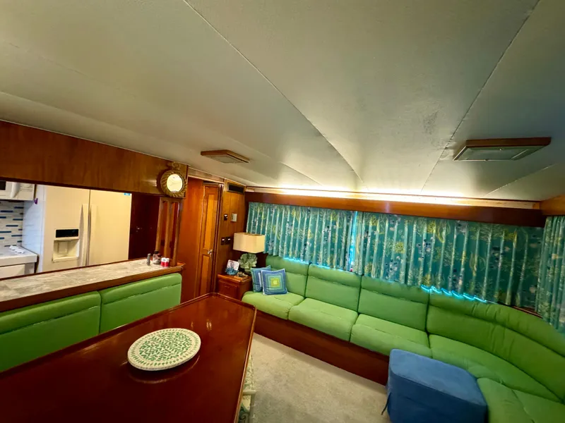 Slide: The Image of Interior of 1975 Hatteras 58L Long Range Cruiser. - 17