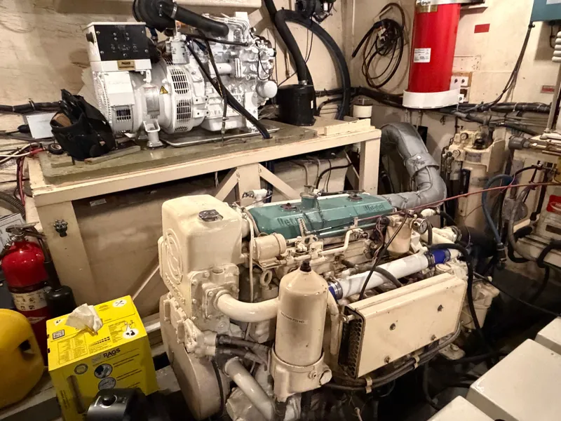 Slide: The Image of Interior of 1975 Hatteras 58L Long Range Cruiser, cozy bedroom setting. - 40