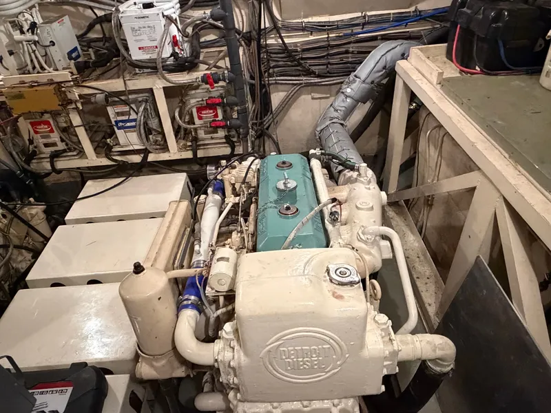 Slide: The Image of Interior of 1975 Hatteras 58L Long Range Cruiser, cozy bedroom setting. - 41