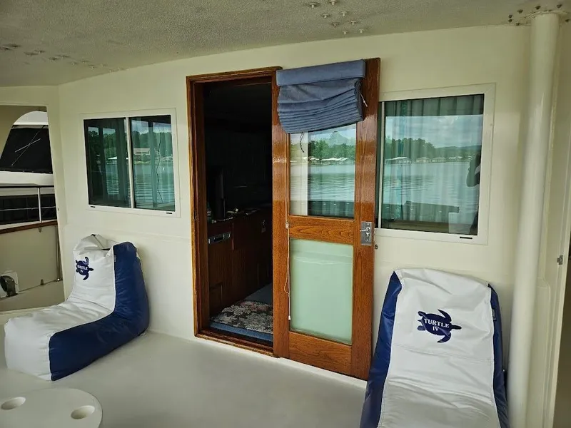 Slide: The Image of Hatteras 58 Long Range Cruiser 1975 - 13