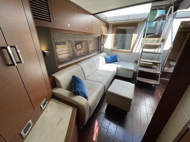 Slide: The Image of Sea Ray 510 DA 2016 - 101