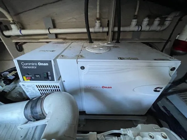 Slide: The Image of Sea Ray 510 DA 2016 - 111