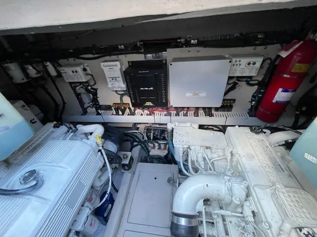 Slide: The Image of Sea Ray 510 DA 2016 - 121