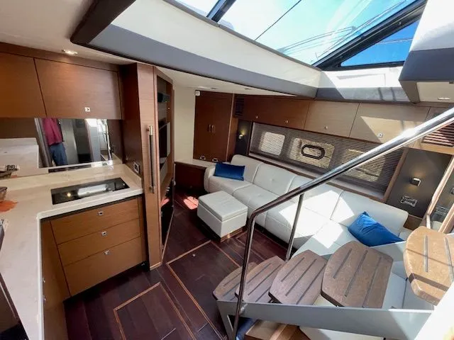 Slide: The Image of Sea Ray 510 DA 2016 - 145