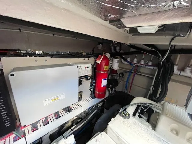 Slide: The Image of Sea Ray 510 DA 2016 - 170