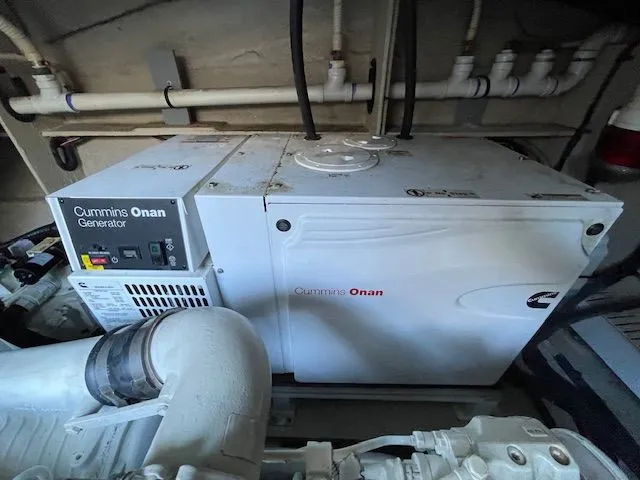 Slide: The Image of Sea Ray 510 DA 2016 - 173