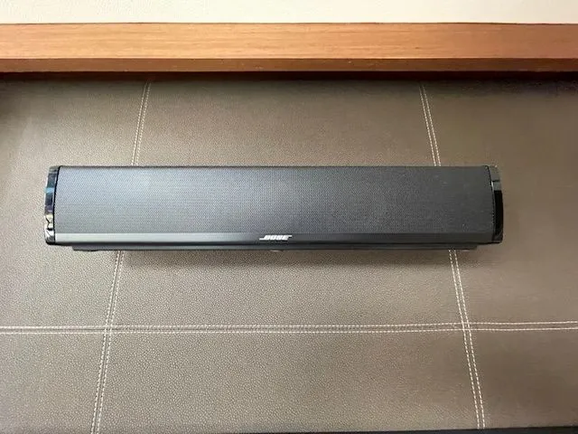 Slide: The Image of Red life jacket storage on 2016 Sea Ray 510 DA boat. - 33