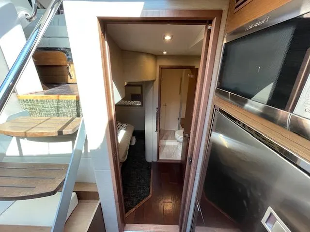 Slide: The Image of Luxurious interior of 2016 Sea Ray 510 DA yacht. - 44