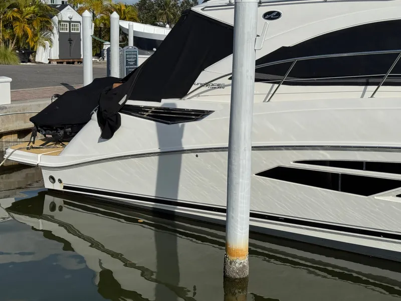 Slide: The Image of Jet ski on Sea Ray 510 DA yacht, year 2016. - 8