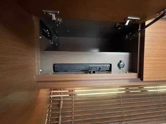 Slide: The Image of Sea Ray 510 DA 2016 - 98