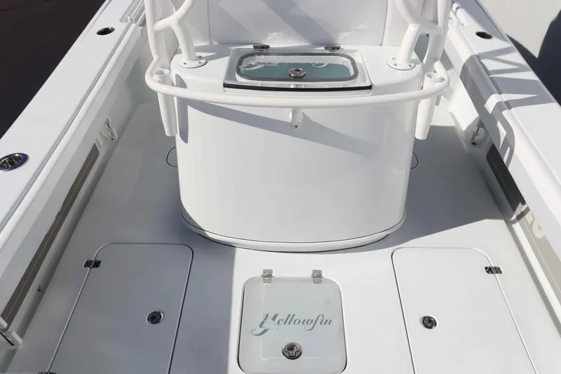 Slide: The Image of Yellowfin 26 Hybrid 2026 - 11