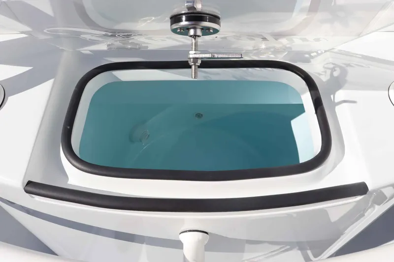 Slide: The Image of Yellowfin 26 Hybrid 2026 - 29