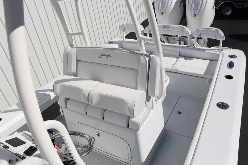 Slide: The Image of Yellowfin 26 Hybrid 2026 - 9