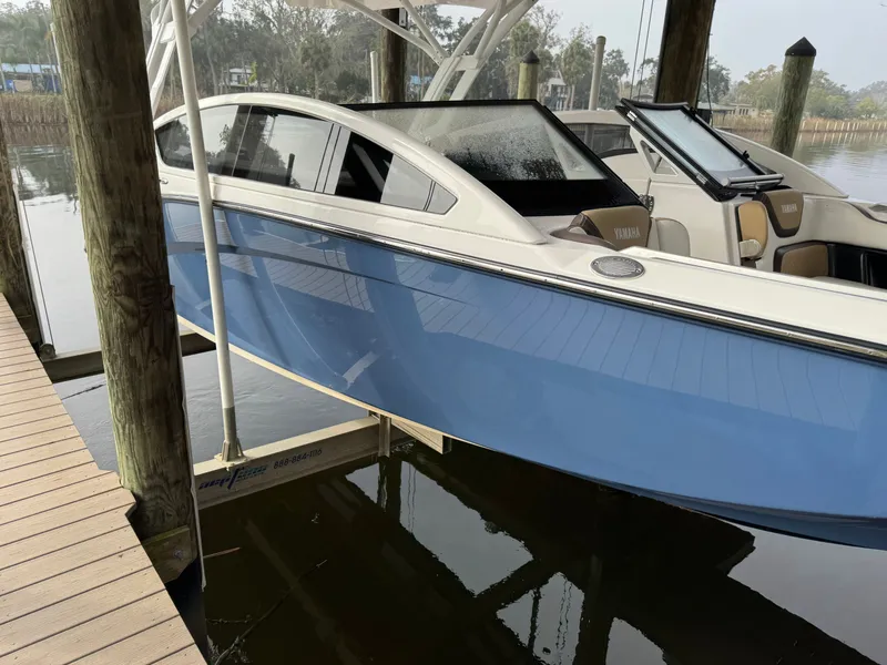 Slide: The Image of Yamaha 275 SDX 2023 - 2