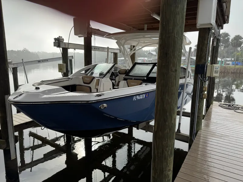 Slide: The Image of Yamaha 275 SDX 2023 - 7