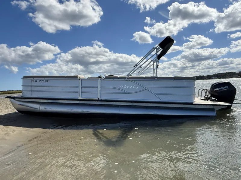 Slide: The Image of Bentley Pontoons Legacy 240 Cruise 2025 - 1